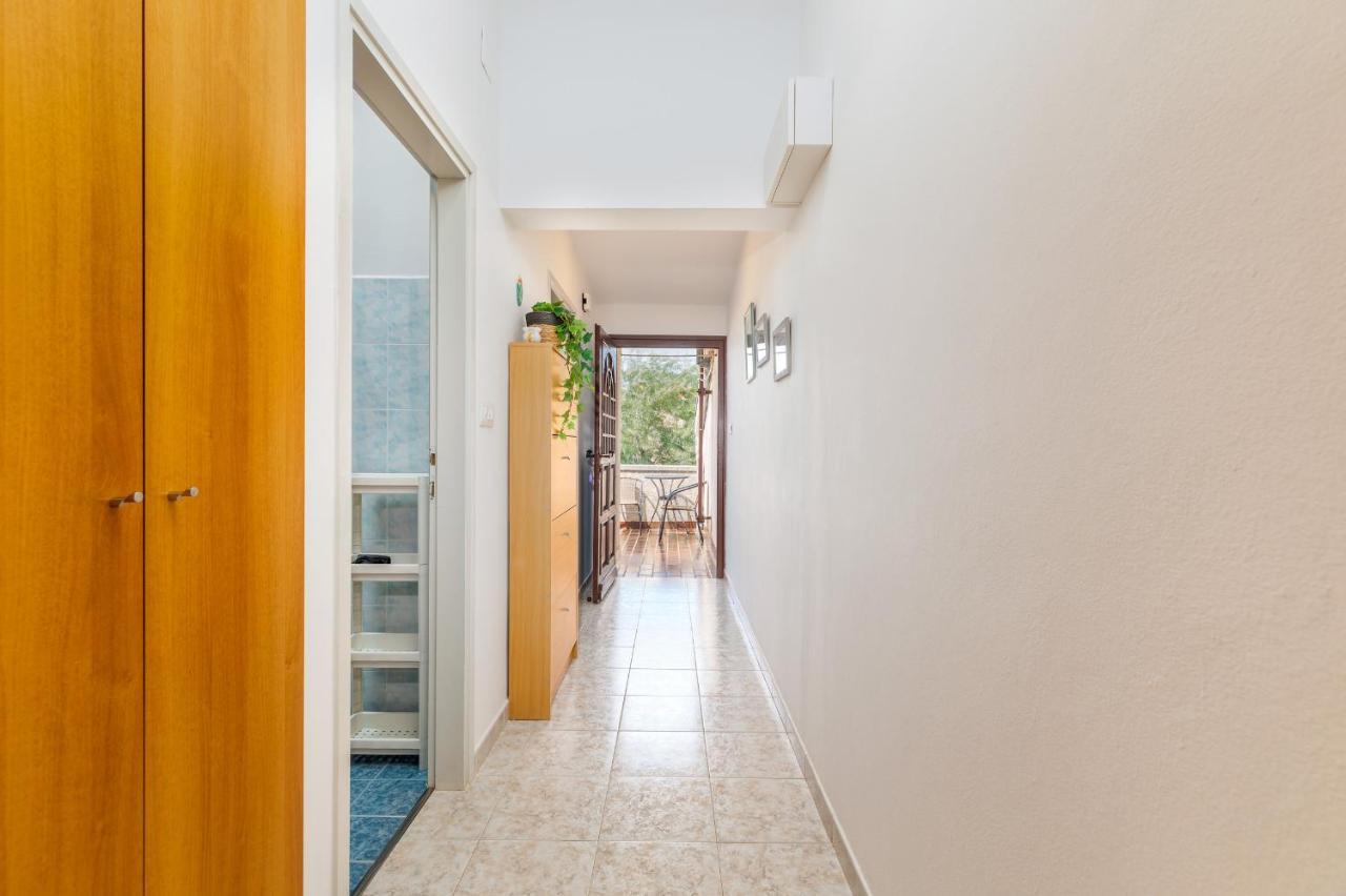Apartment Tesic Close To The Sea With Shared 4Xbicycles Fažana Extérieur photo