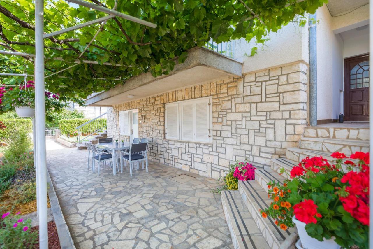 Apartment Tesic Close To The Sea With Shared 4Xbicycles Fažana Extérieur photo