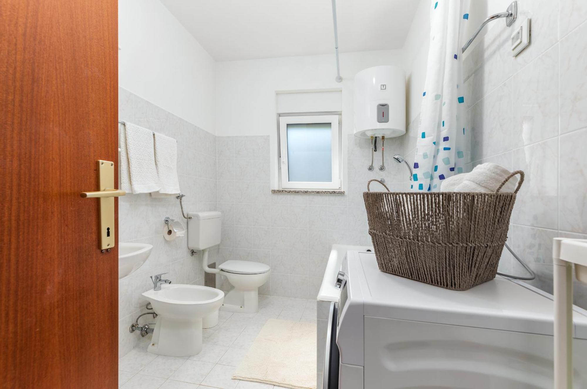 Apartment Tesic Close To The Sea With Shared 4Xbicycles Fažana Extérieur photo