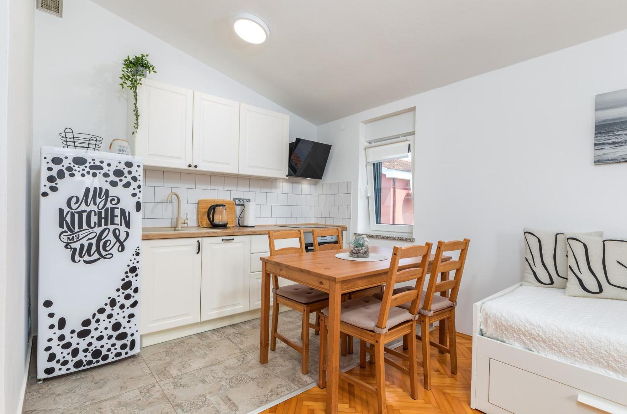 Apartment Tesic Close To The Sea With Shared 4Xbicycles Fažana Extérieur photo