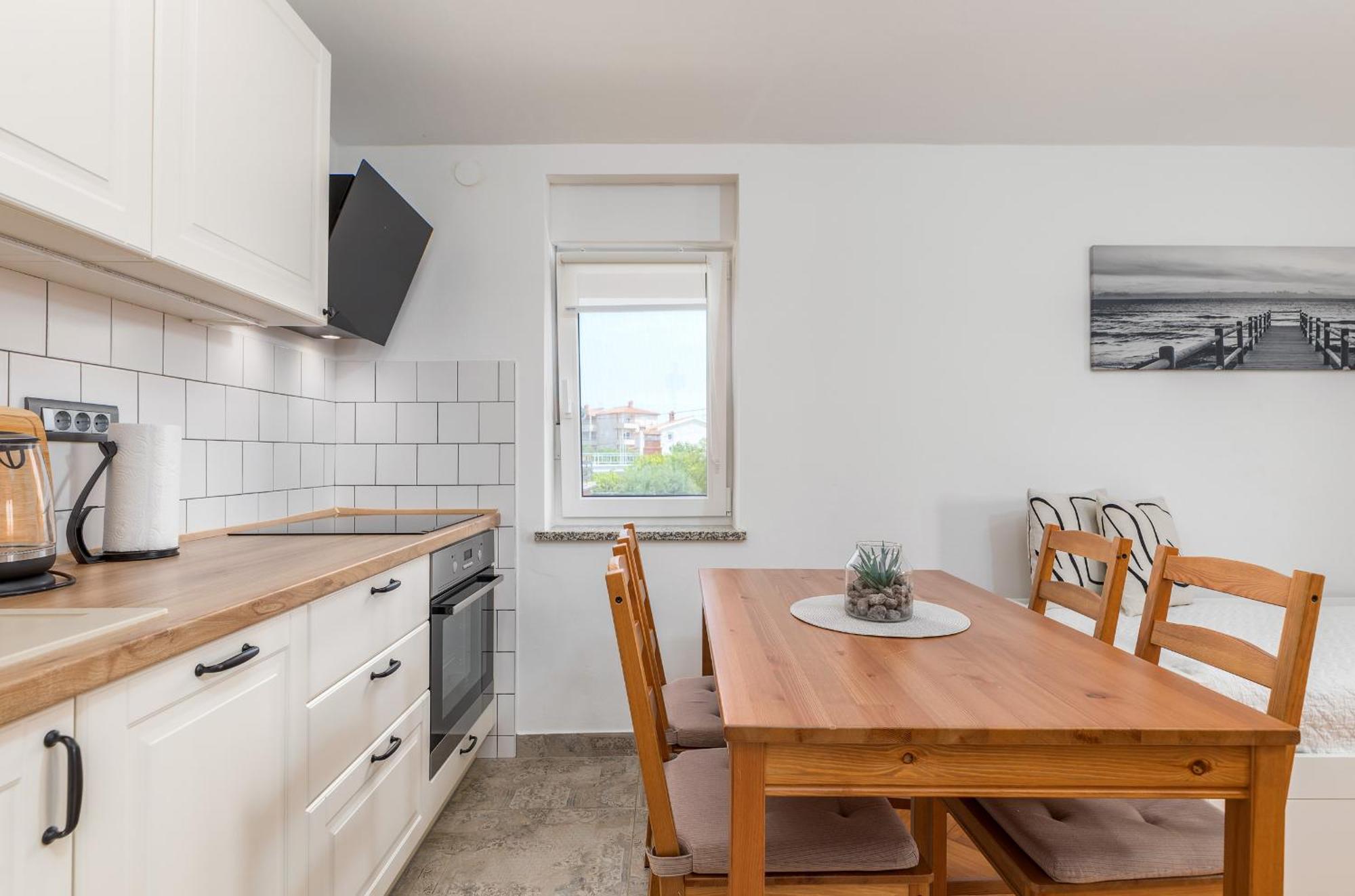 Apartment Tesic Close To The Sea With Shared 4Xbicycles Fažana Extérieur photo