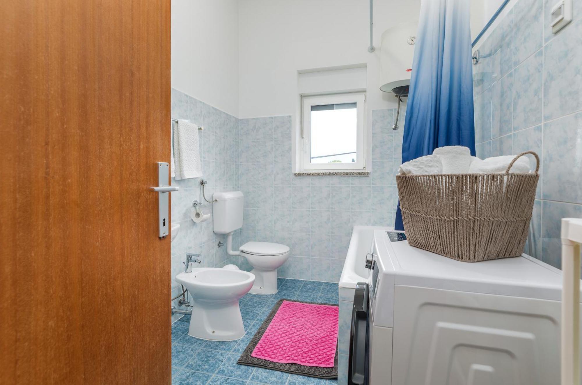 Apartment Tesic Close To The Sea With Shared 4Xbicycles Fažana Extérieur photo