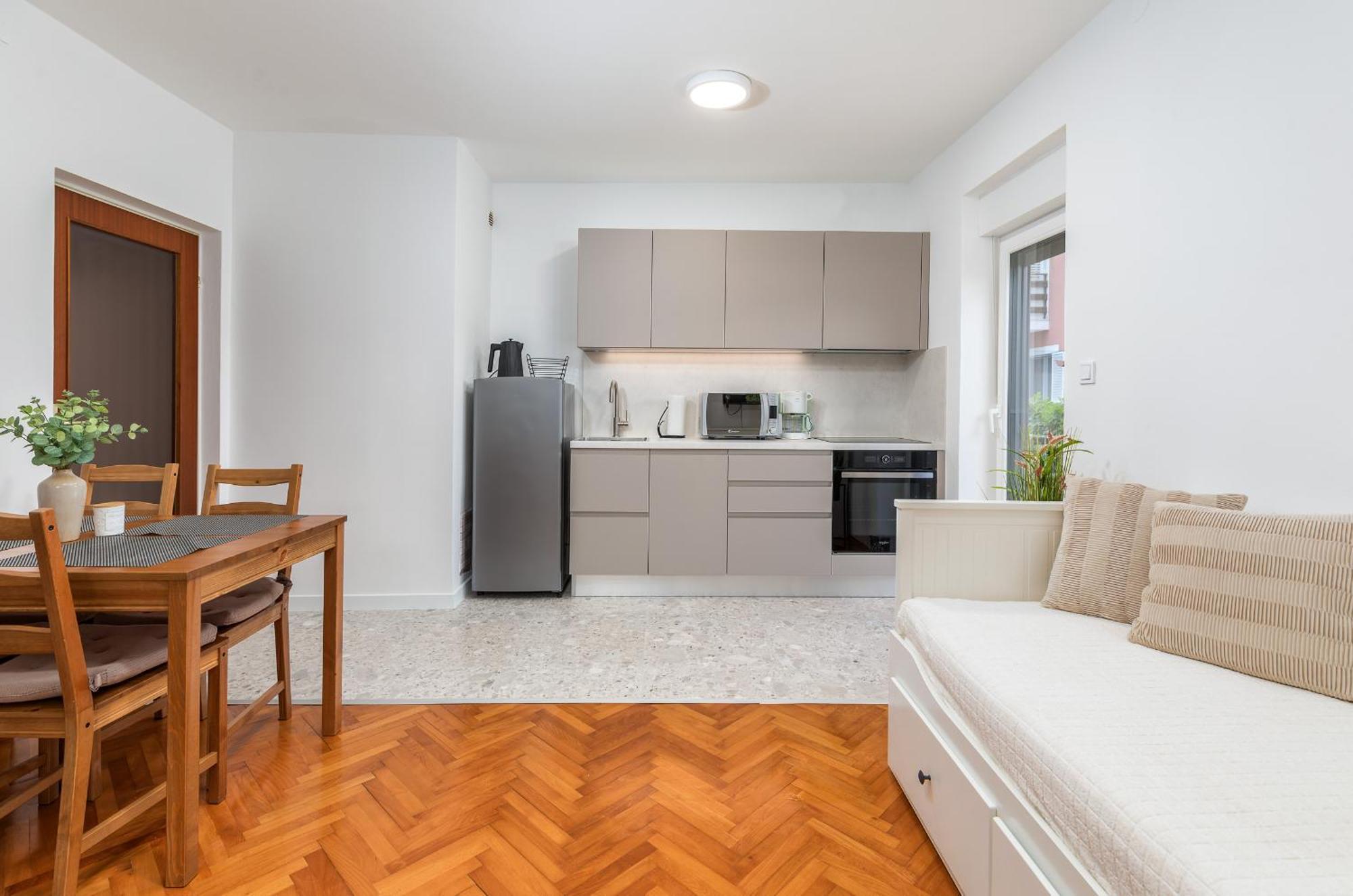 Apartment Tesic Close To The Sea With Shared 4Xbicycles Fažana Extérieur photo