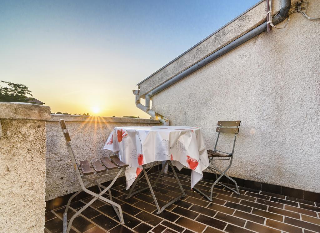 Apartment Tesic Close To The Sea With Shared 4Xbicycles Fažana Extérieur photo